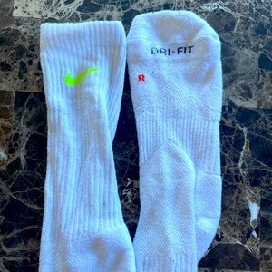 Nike dry fit white socks